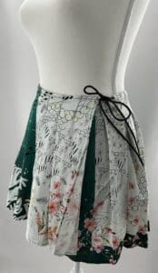 Skirt - Mini Skirt Plated  Água bendita