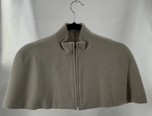Set - Pelerine and Pants - Image 2