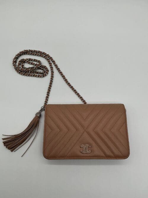 Bags - Chanel Wallet on Chain